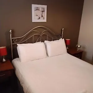 Victoria Cloisters Apartment
